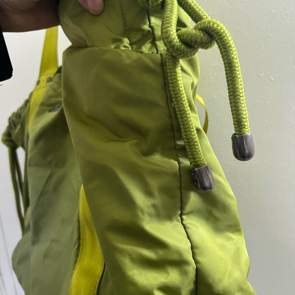 Chic Green Tote with Yellow Straps #Y2k - Picture 9 of 15